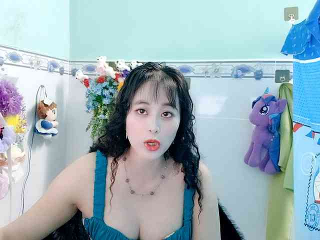 Youngsee69 webcam