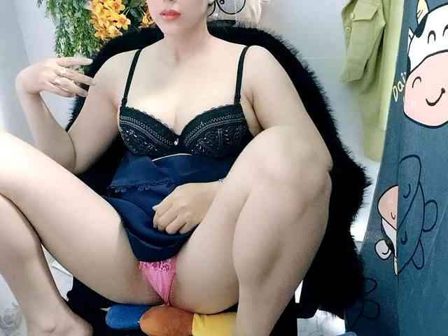 Youngsee69 Live Webcam on BongaCams