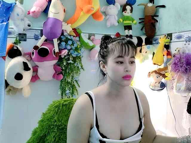 Youngsee69 webcam