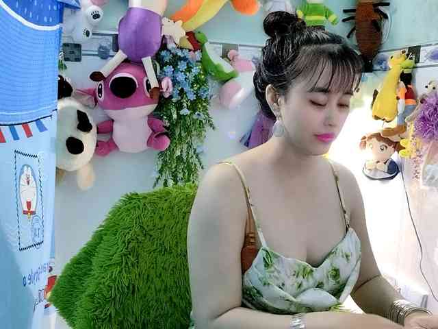 Youngsee69 webcam