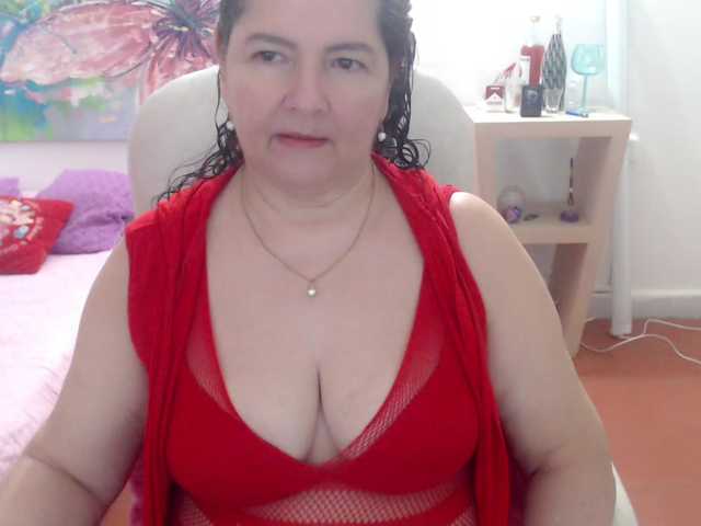 leonela's BongaCams show and profile