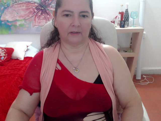 leonela's BongaCams show and profile