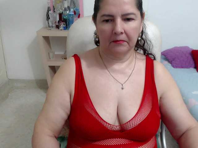 leonela's BongaCams show and profile