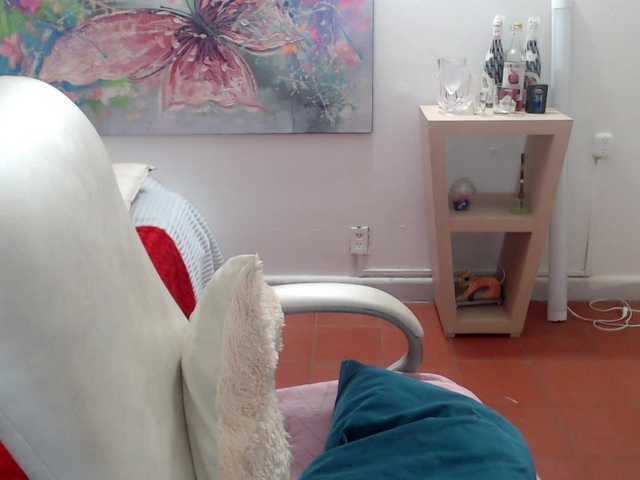 leonela from BongaCams is Freechat