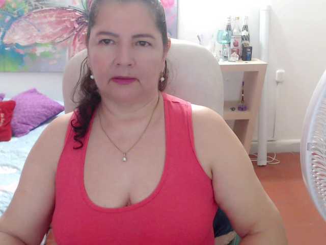 leonela's BongaCams show and profile