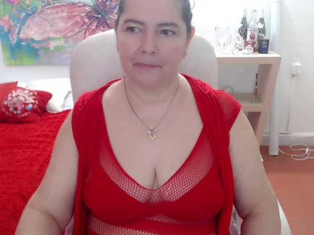 leonela's BongaCams show and profile