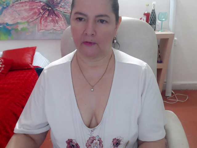 leonela from BongaCams is Freechat