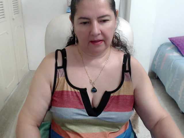 leonela's BongaCams show and profile