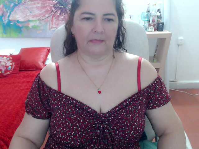 leonela Live Cam on BongaCams