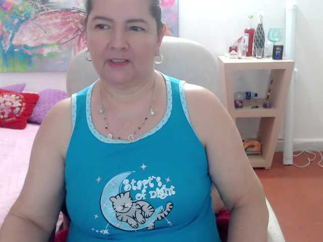 leonela's BongaCams show and profile