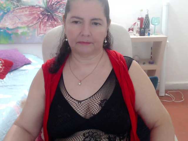 leonela's BongaCams show and profile