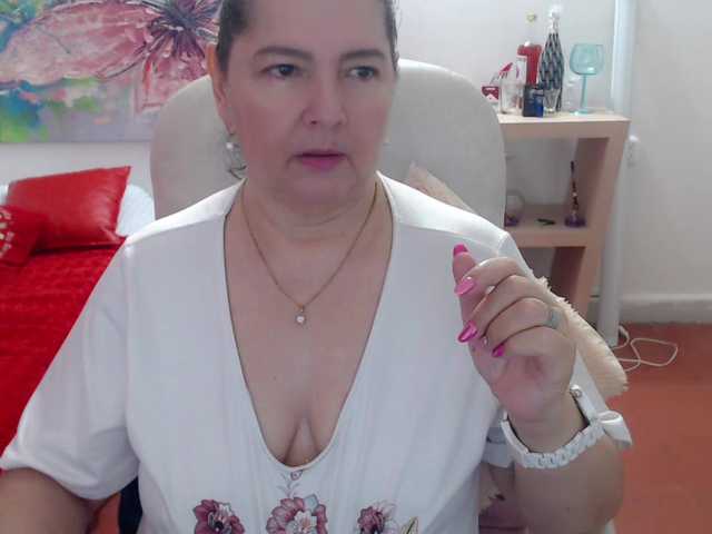 leonela from BongaCams is Freechat