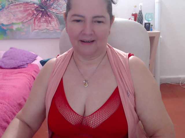 leonela's BongaCams show and profile
