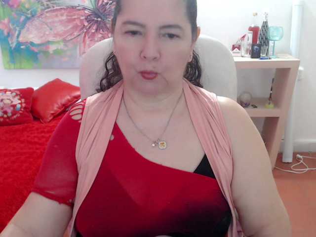 leonela's BongaCams show and profile