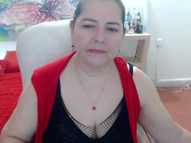 leonela's BongaCams show and profile