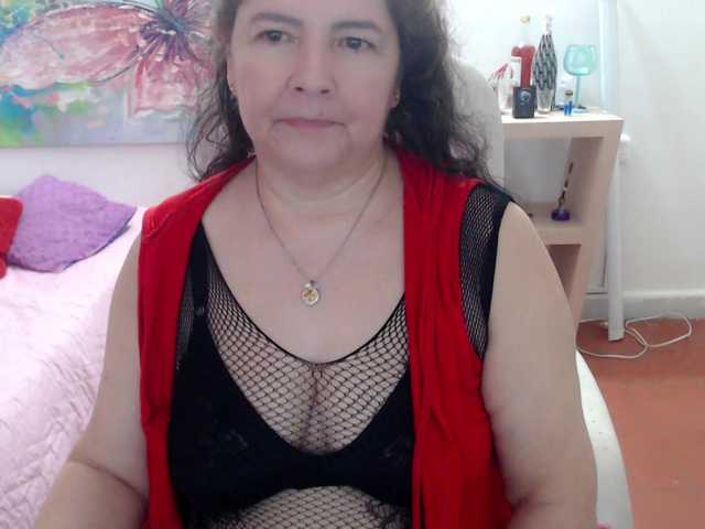 leonela's BongaCams show and profile