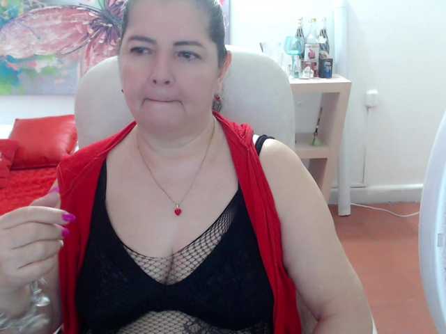leonela's BongaCams show and profile