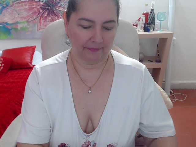leonela from BongaCams is Freechat
