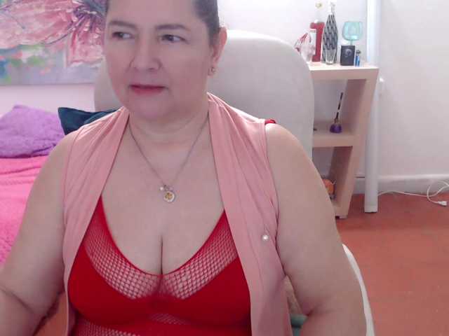 leonela live cam