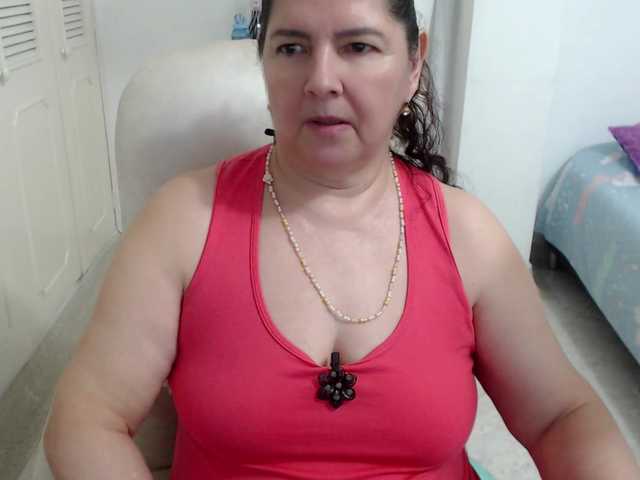 leonela's BongaCams show and profile