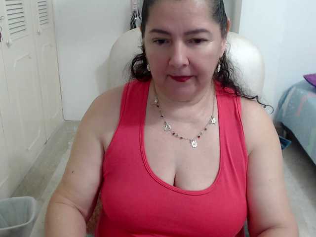 leonela's BongaCams show and profile