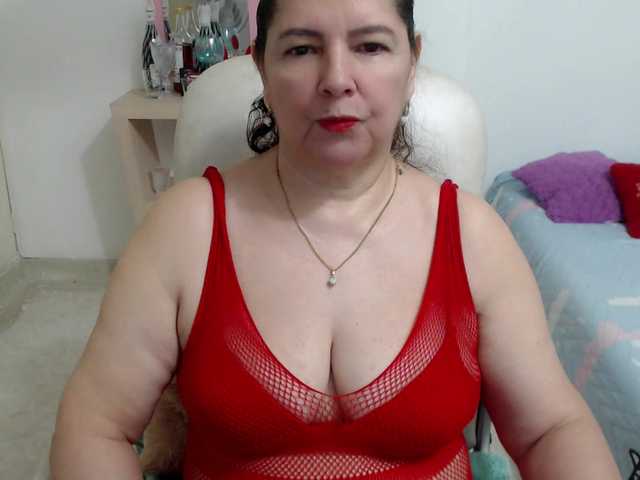 leonela's BongaCams show and profile