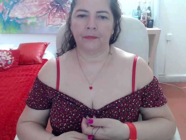 leonela's BongaCams show and profile