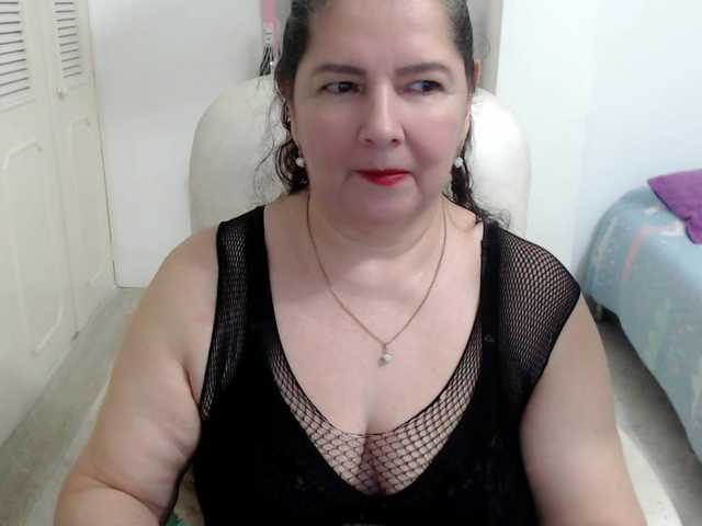 leonela's BongaCams show and profile