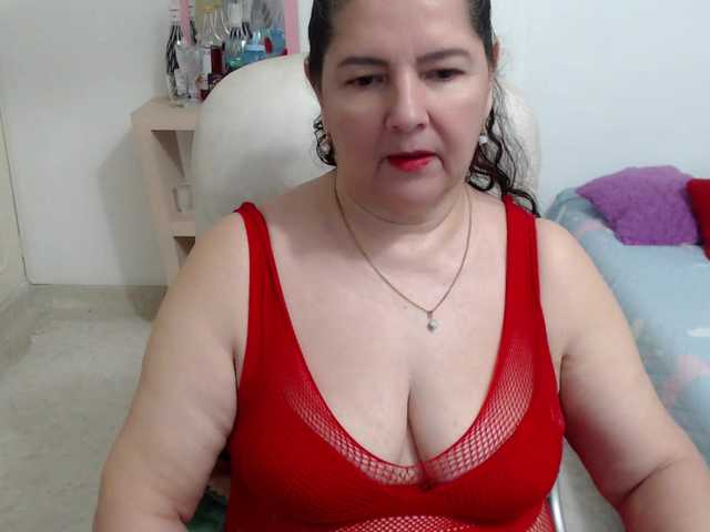 leonela's BongaCams show and profile