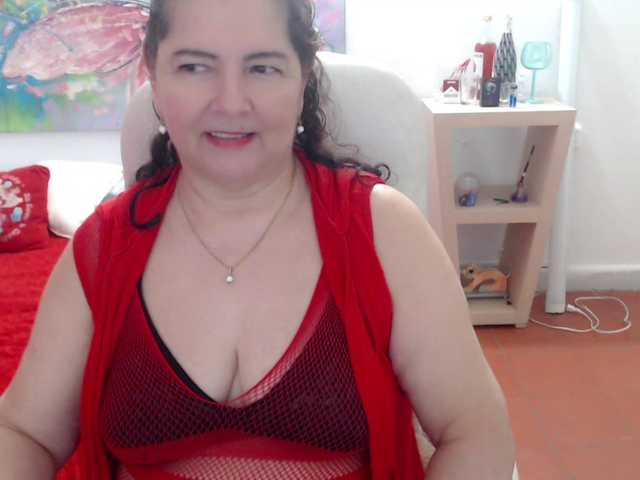 leonela's BongaCams show and profile