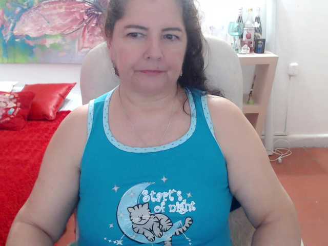 leonela's BongaCams show and profile