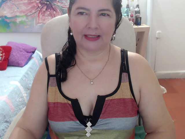 leonela's BongaCams show and profile