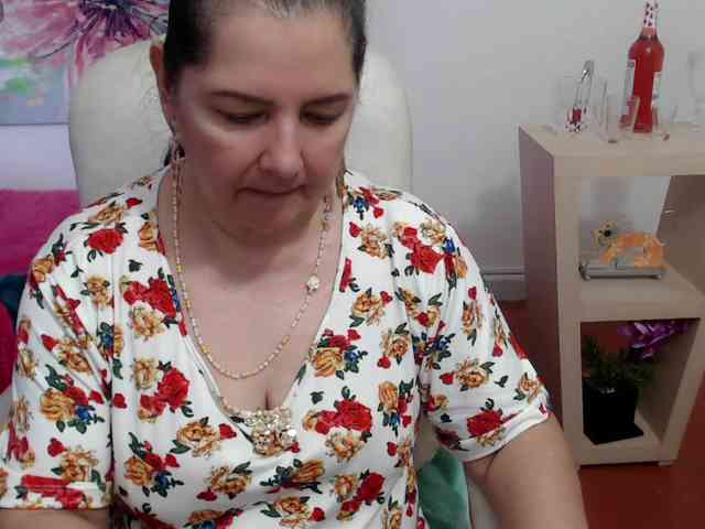 leonela webcam