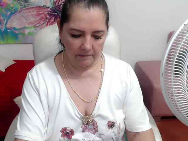 leonela webcam