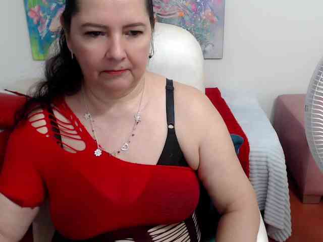 live sex chat room Leonela
