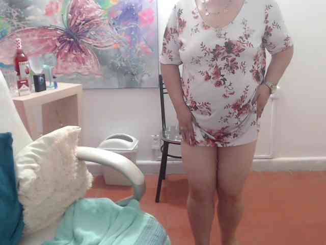leonela Live Webcam on BongaCams
