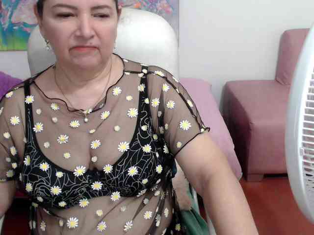 leonela leonela