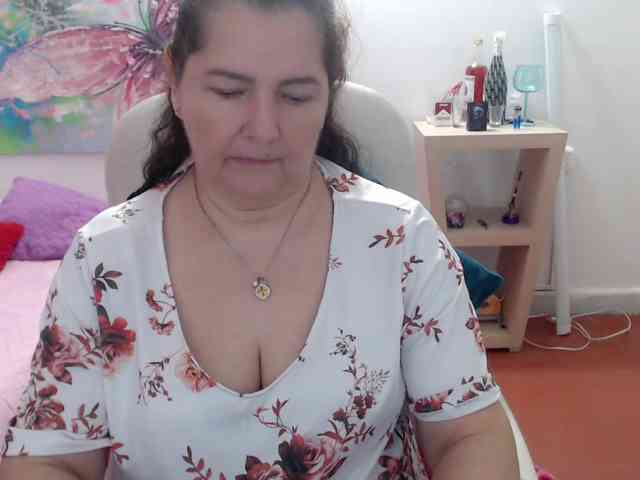 leonela webcam
