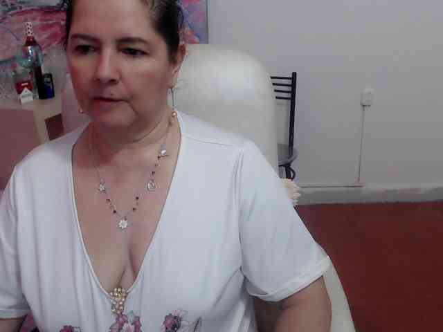 leonela webcam