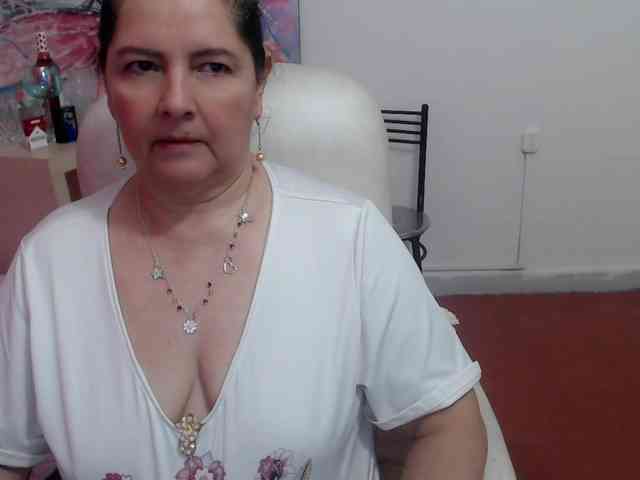 leonela webcam