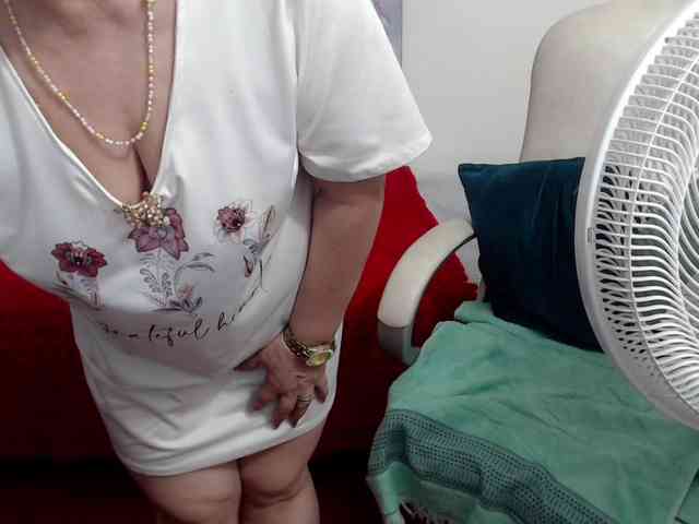leonela webcam