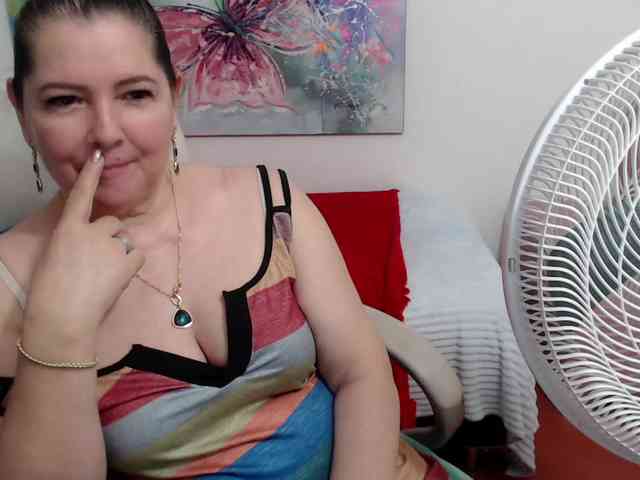 leonela webcam
