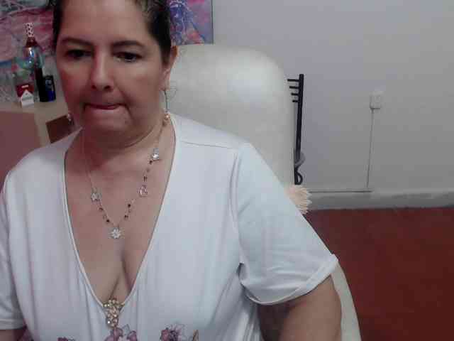 leonela webcam