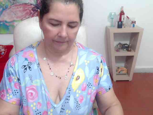 leonela webcam