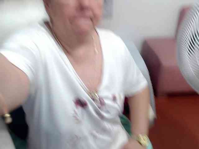 leonela webcam