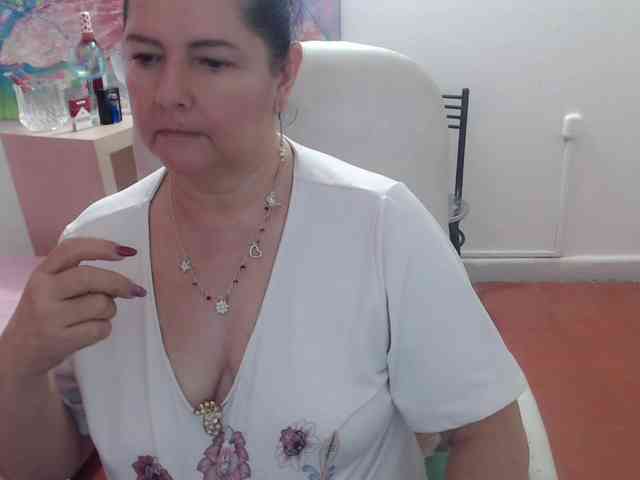 leonela webcam