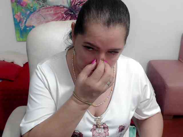 leonela webcam