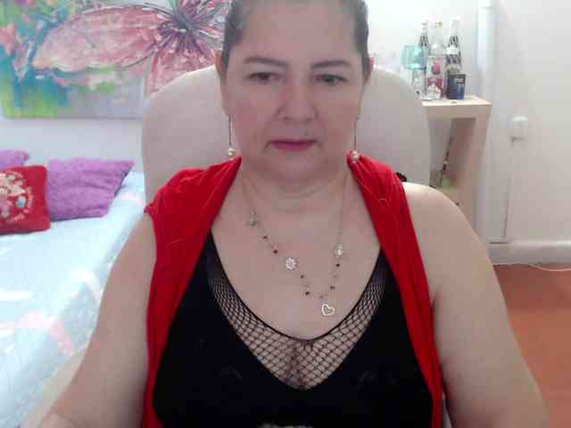 leonela Live Webcam on BongaCams