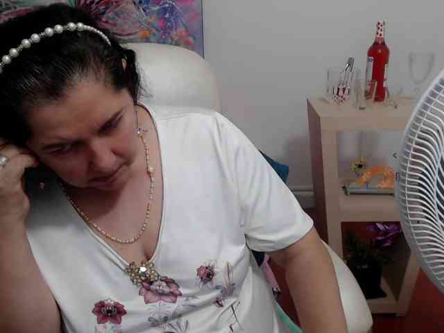 leonela webcam