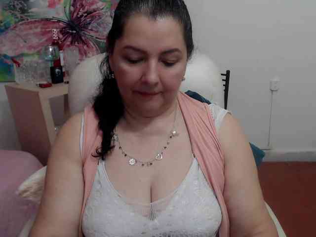leonela webcam